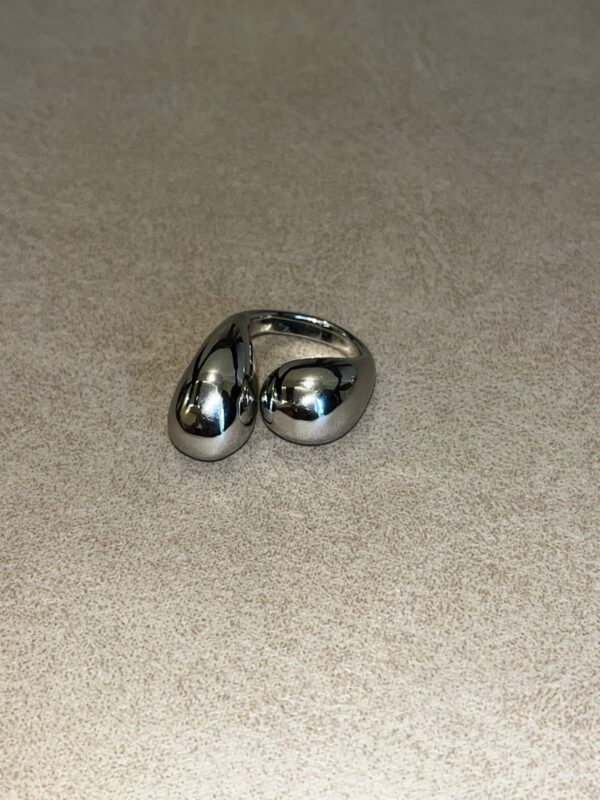 Chunky silver ring